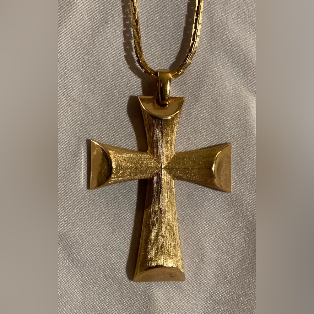 AVON Long Gold Cross Pendant Necklace